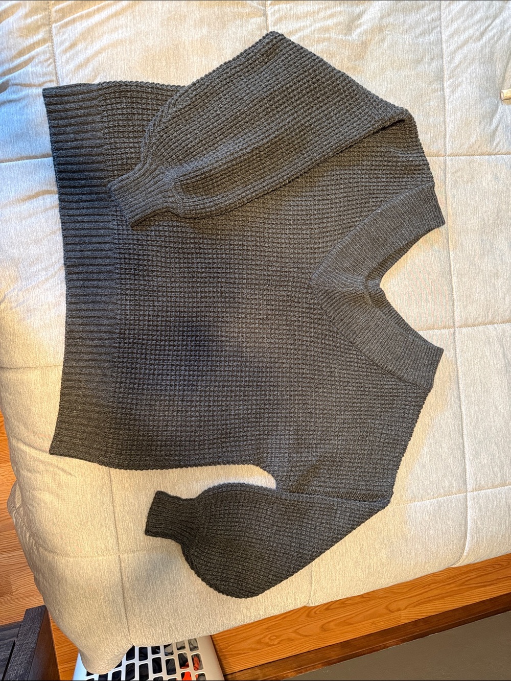 Waffle-Knit V-Neck Sweater Top in Charcoal